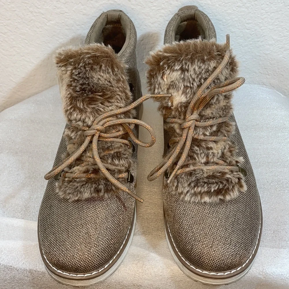 Skechers Womens BOBS Alpine - City Creek Winter Boots Brown Canvas Faux 11